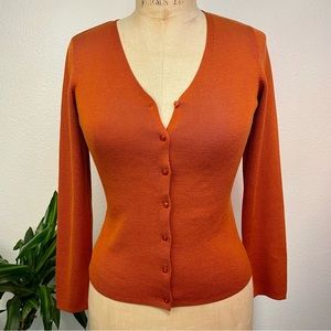 🧶The Perfect Cardigan in Stunning Burnt Orange from Ann Taylor in Size XSmall🧶